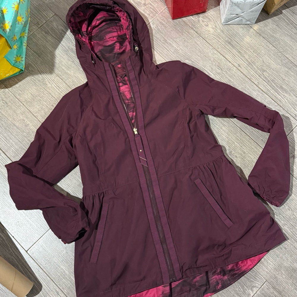 Lululemon Athletica reversible jacket. Size 6